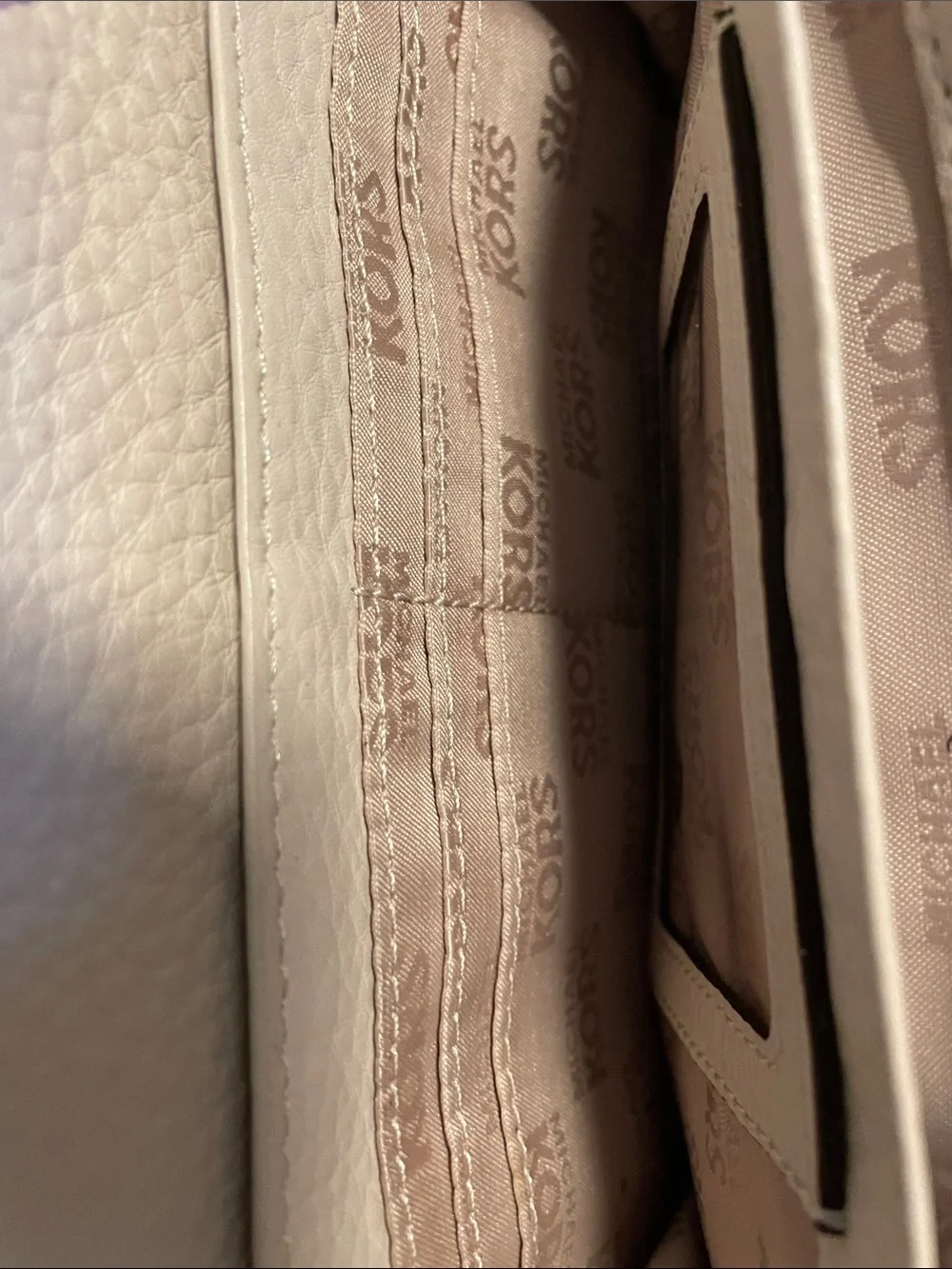 Michael Kors compact cream